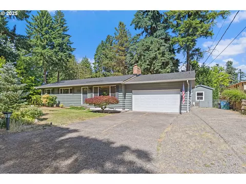 16880 Tracy Ave, Lake Oswego, OR 97035