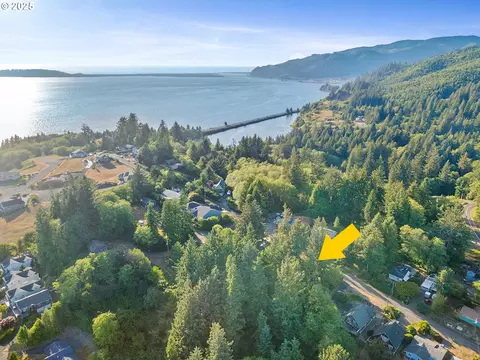 5300 High St, Bay City, OR 97107