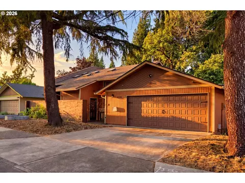3595 SE 1st St, Gresham, OR 97080