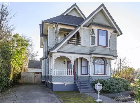 206 NE 10th St, Mcminnville, OR 97128
