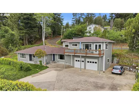 1270 S 12th St, Coos Bay, OR 97420