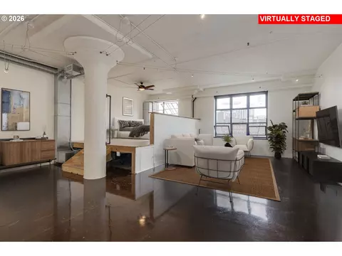 1314 NW Irving St #605, Portland, OR 97209