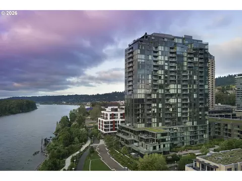 841 S Gaines St #2000, Portland, OR 97239