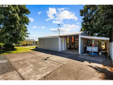 Exterior - 499 NE Cherry St, Sublimity, OR 97385 photo 8 of 10