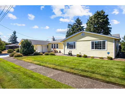 Exterior - 499 NE Cherry St, Sublimity, OR 97385 photo 3 of 10