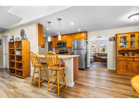 Kitchen - 499 NE Cherry St, Sublimity, OR 97385 photo 1 of 4