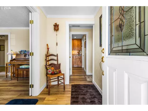 Entry Way - 499 NE Cherry St, Sublimity, OR 97385 photo 1 of 1