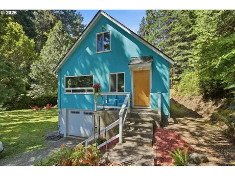 92681 Anderson Ln, Coos Bay, OR 97420