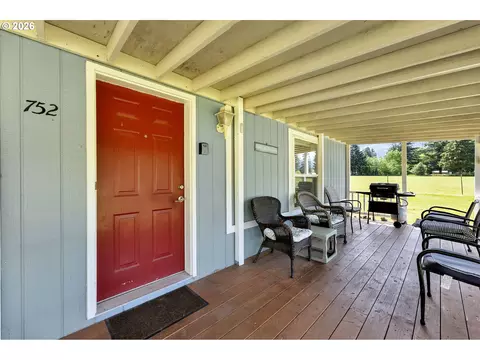 752 Metzger Rd, Carson, WA 98610 photo 2