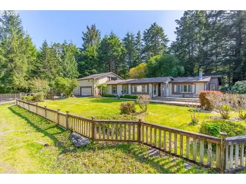 13930 NW Kona St, Seal Rock, OR 97376