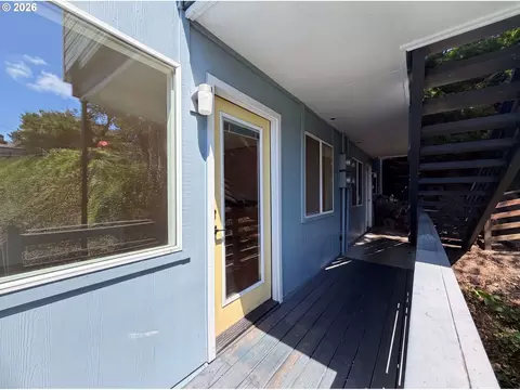 1300 NE 68th Ave #15, Portland, OR 97213