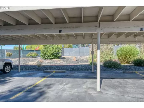 Exterior - 1900 NW Carden Ave #22, Pendleton, OR 97801 photo 6 of 6