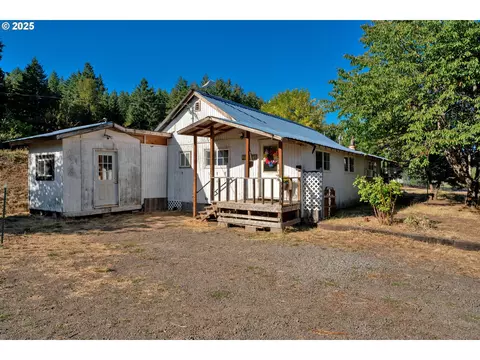 43835 Mckenzie Hwy, Walterville, OR 97489