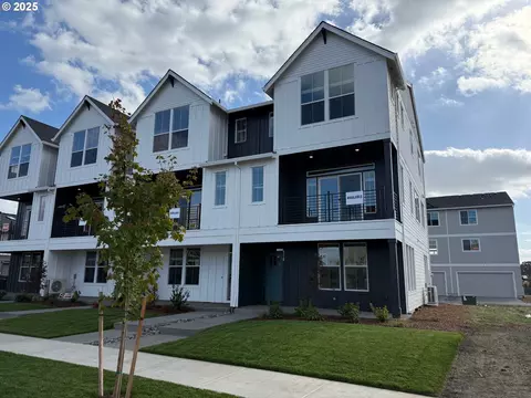 5118 SE Thornapple St, Hillsboro, OR 97123