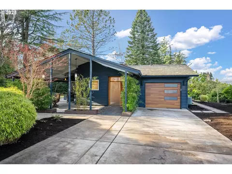 5404 SW Martha St, Portland, OR 97221