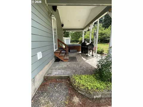 Exterior - 31601 SE Lawrence Rd, Estacada, OR 97023 photo 7 of 15