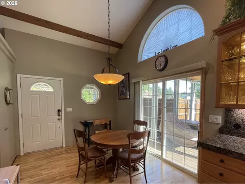 Entry Way - 31601 SE Lawrence Rd, Estacada, OR 97023 photo 1 of 2