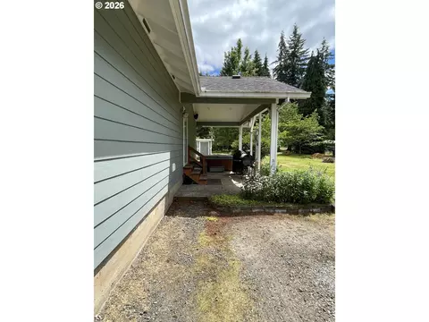 Exterior - 31601 SE Lawrence Rd, Estacada, OR 97023 photo 6 of 15