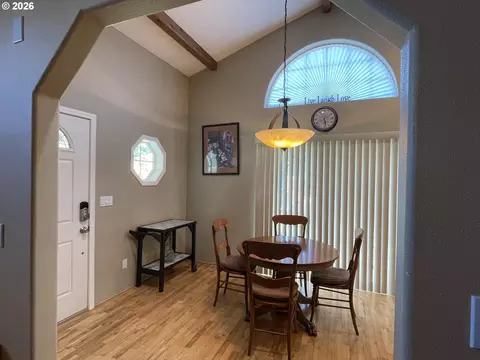 Entry Way - 31601 SE Lawrence Rd, Estacada, OR 97023 photo 2 of 2