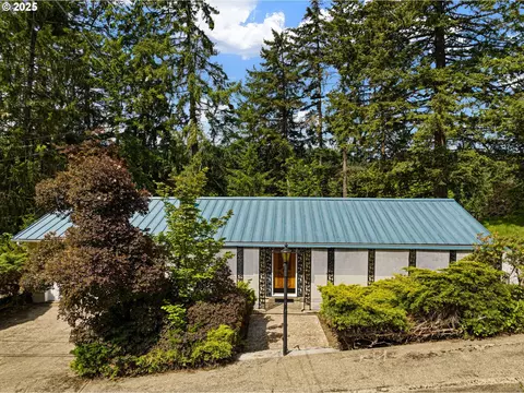 4850 Garnet St, Eugene, OR 97405