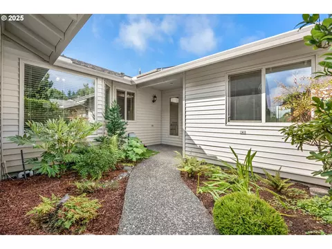 15265 SW 94th Ave, Tigard, OR 97224