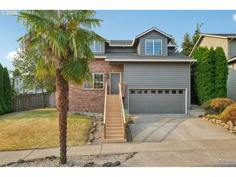 Exterior - 11596 SE Springcrest Dr, Clackamas, OR 97015 photo 2 of 10