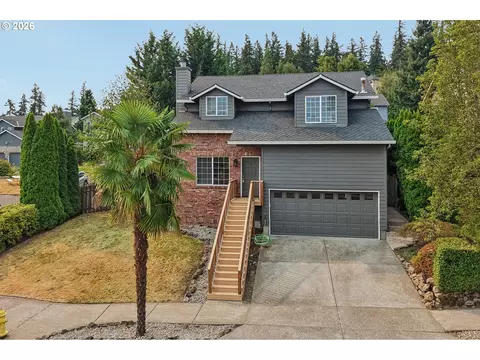 Exterior - 11596 SE Springcrest Dr, Clackamas, OR 97015 photo 9 of 10