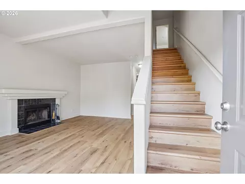 Living - 11596 SE Springcrest Dr, Clackamas, OR 97015 photo 1 of 11