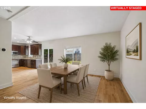 Dining - 11596 SE Springcrest Dr, Clackamas, OR 97015 photo 1 of 1