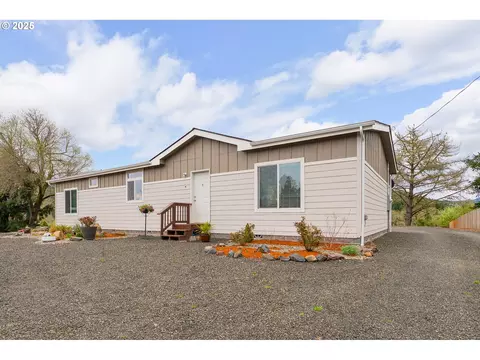100 Crater Rd, Camas Valley, OR 97416