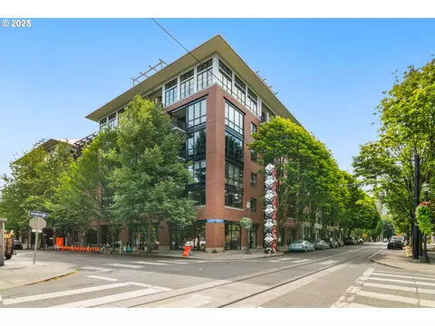 726 NW 11th Ave #512, Portland, OR 97209