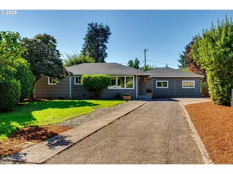 663 Swan Ct, Springfield, OR 97477