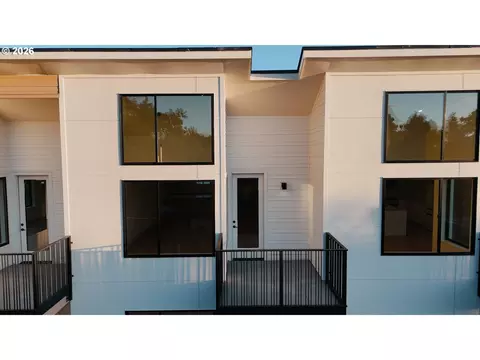 Other - 818 E 22nd Ave, Eugene, OR 97405 photo 2 of 9