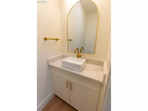 Bath - 818 E 22nd Ave, Eugene, OR 97405 photo 1 of 15