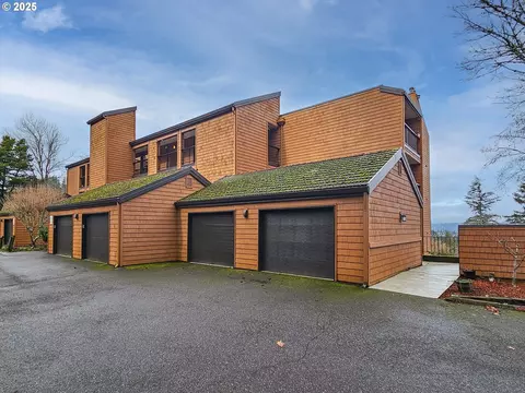 206 Oswego Summit Bld25, Lake Oswego, OR 97035