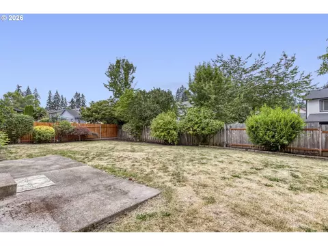 Exterior - 18137 Grey Ave, Sandy, OR 97055 photo 3 of 6