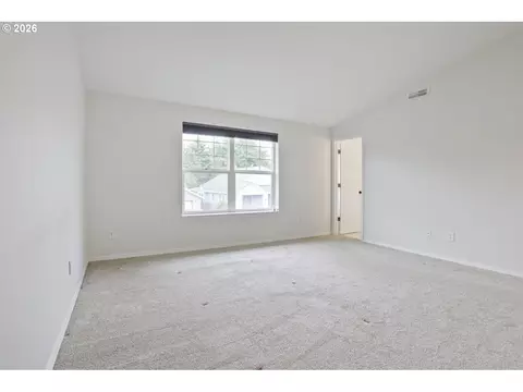 Bedroom - 18137 Grey Ave, Sandy, OR 97055 photo 1 of 6