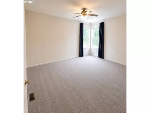 Bedroom - 242 Dillingham Loop, Carson, WA 98610 photo 5 of 6