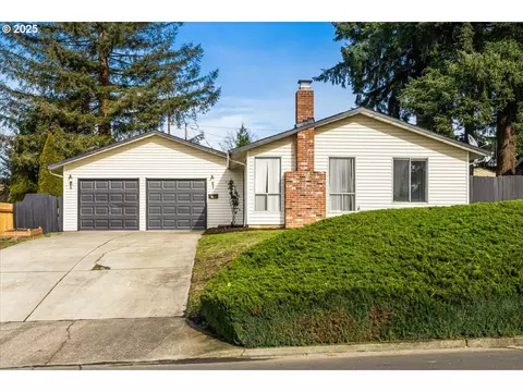 216 SW Frenwood Way, Beaverton, OR 97005