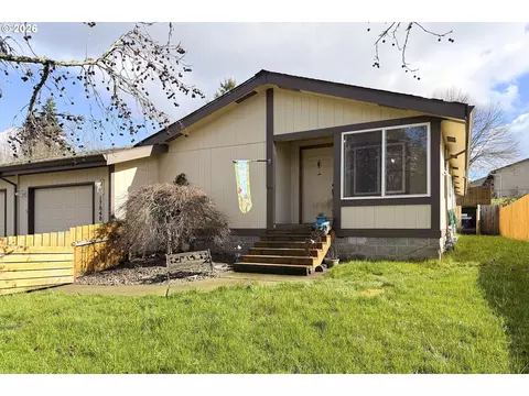 17848 SE Sue Ln, Sandy, OR 97055