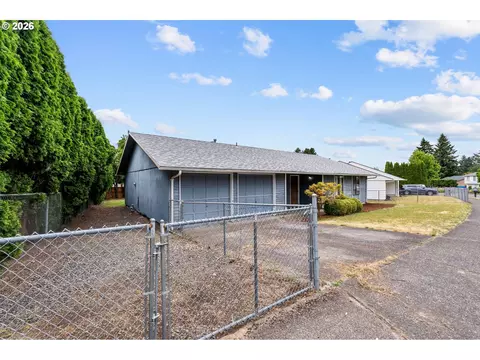 Exterior - 1785 SW Battaglia Ave, Gresham, OR 97080 photo 1 of 8
