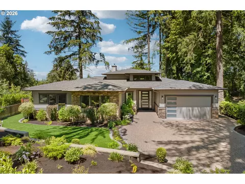 1923 Mapleleaf Ct, Lake Oswego, OR 97034