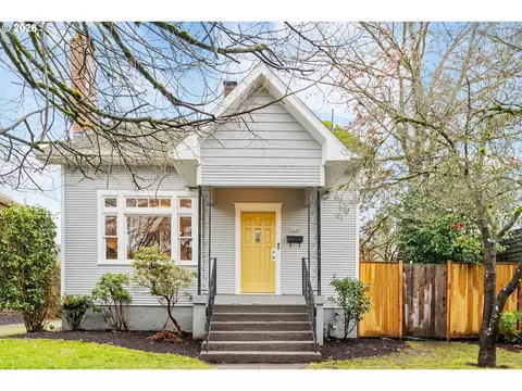 2624 SE Kelly St, Portland, OR 97202