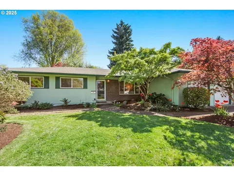 11990 SW Blakeney Ct, Beaverton, OR 97008