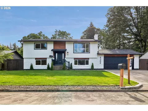 4302 NE 104th Ave, Vancouver, WA 98682