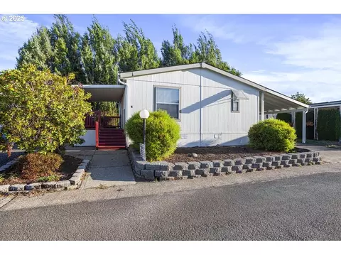 900 NE Francis Ave #4, Gresham, OR 97030