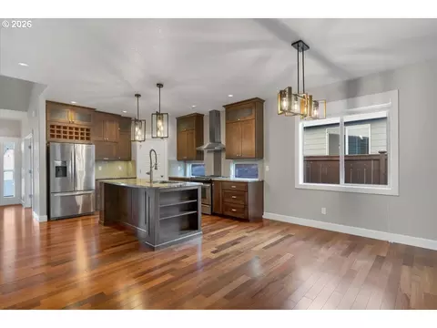 Kitchen - 3470 Cabernet Ln, Eugene, OR 97404 photo 6 of 6