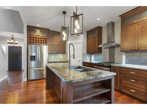 Kitchen - 3470 Cabernet Ln, Eugene, OR 97404 photo 2 of 6