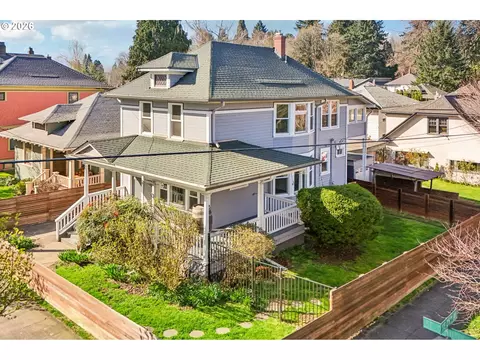 2451 SE Yamhill St, Portland, OR 97214