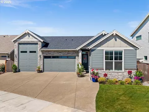 1585 37th Pl, Forest Grove, OR 97116